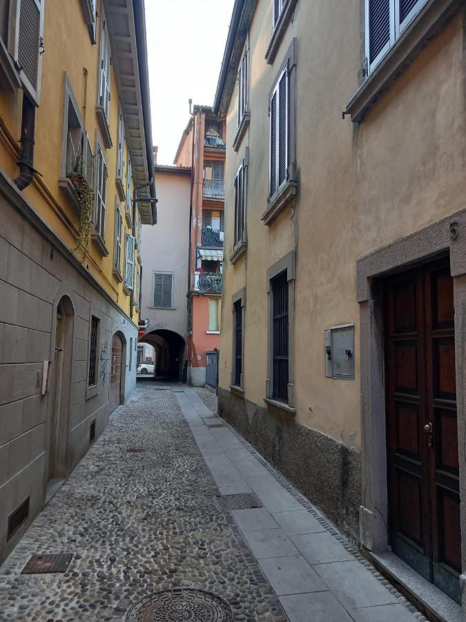 Suite Apartment San Lazzaro Bergamo Buitenkant foto